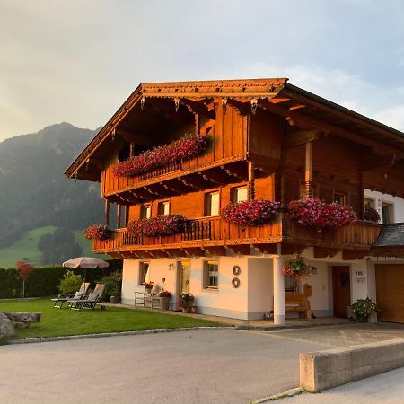 Anna'S Appartement Alpbach Eksteriør billede